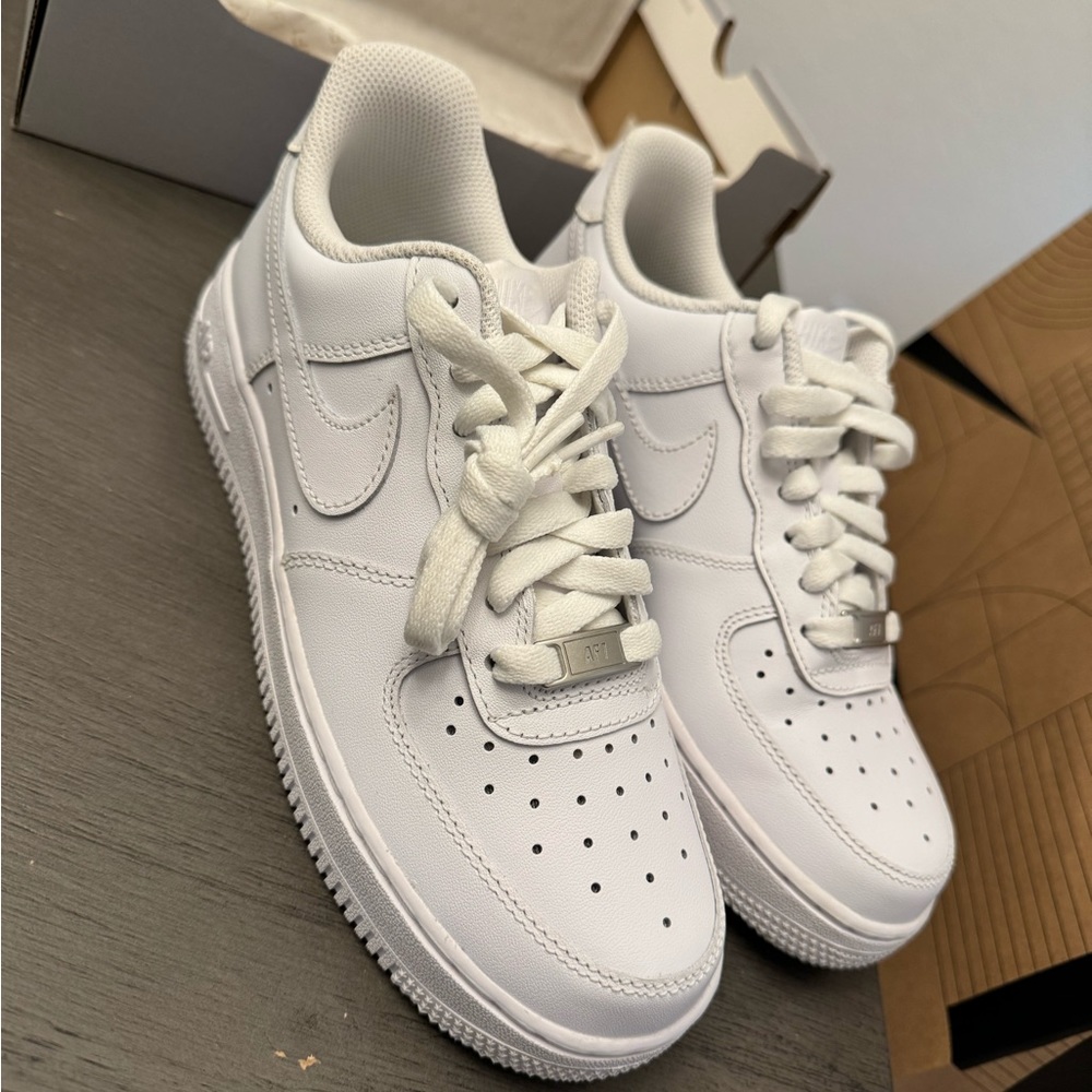 nike air force 1 (women size 7)